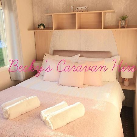 Becky'S Caravan At Marton Mere Blackpool Exterior photo